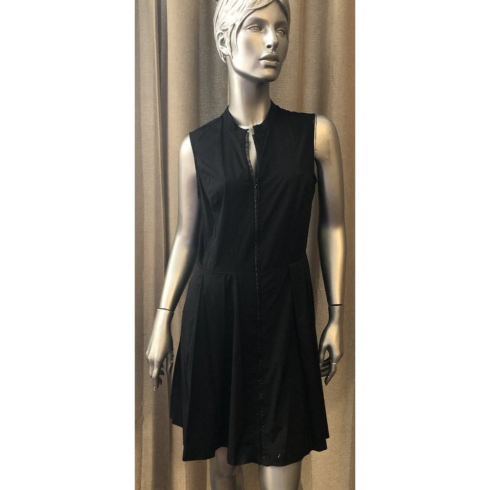 Alfani Petite Size 12P Black Sleeveless Mini Dress - Zips Up in Front